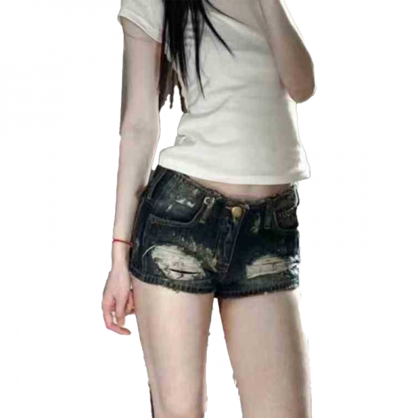 Millennium hot girl in ancient shorts
