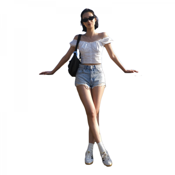 Fashionable low waisted denim shorts