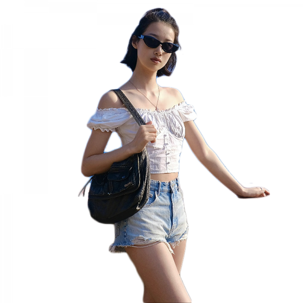 Fashionable low waisted denim shorts